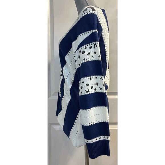 Women's Pullover Popover Chevron Sweater V Neck Leopard Print Blue Sz M - Picture 6 of 9